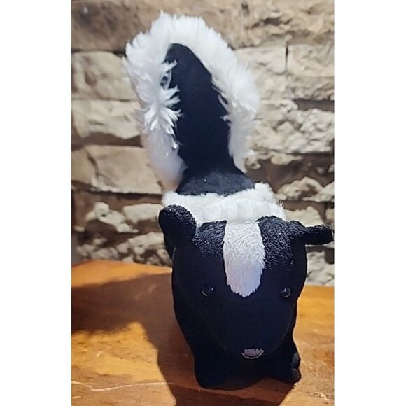 Tiger Tale Toys Plush Stuffed Skunk Cute And Cuddly - Picture 13 of 13